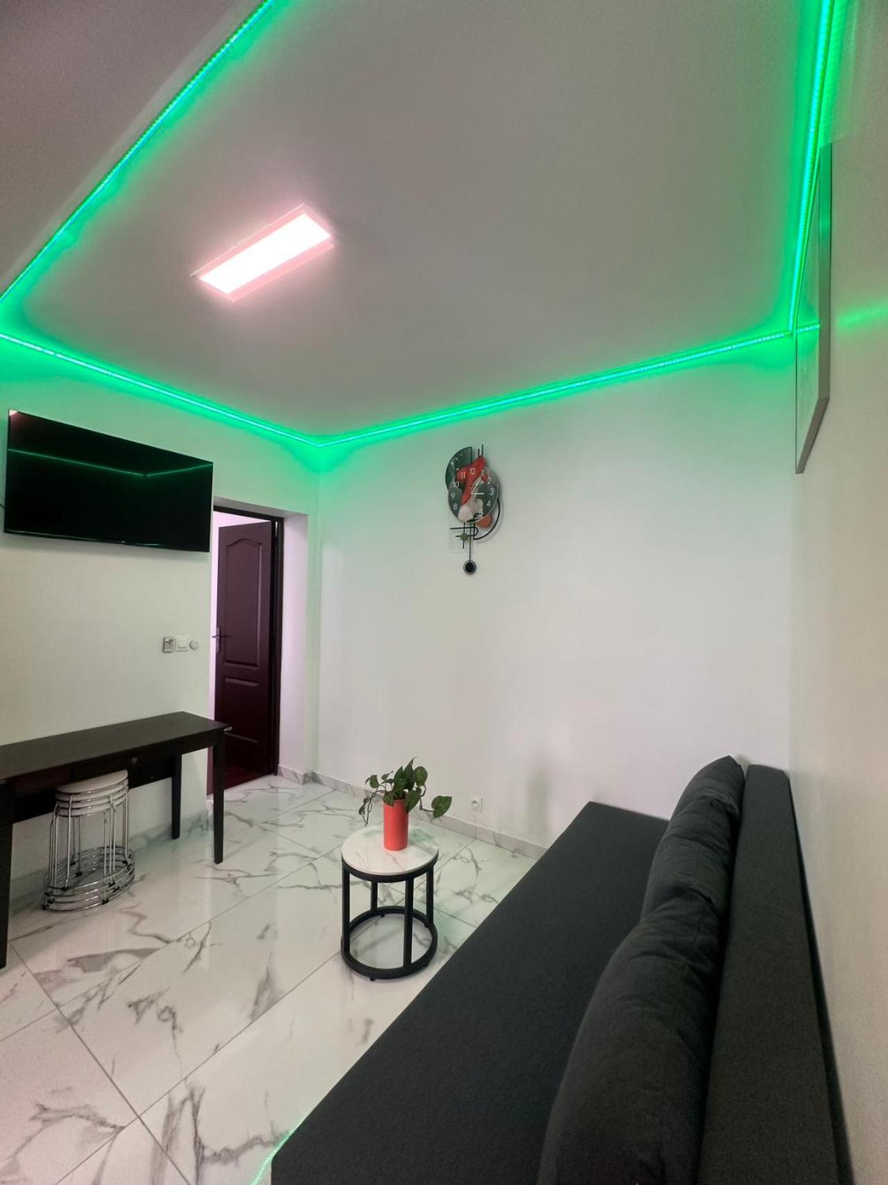 Superbe Appartement Renove Au Coeur De La Capitale ปารีส ภายนอก รูปภาพ