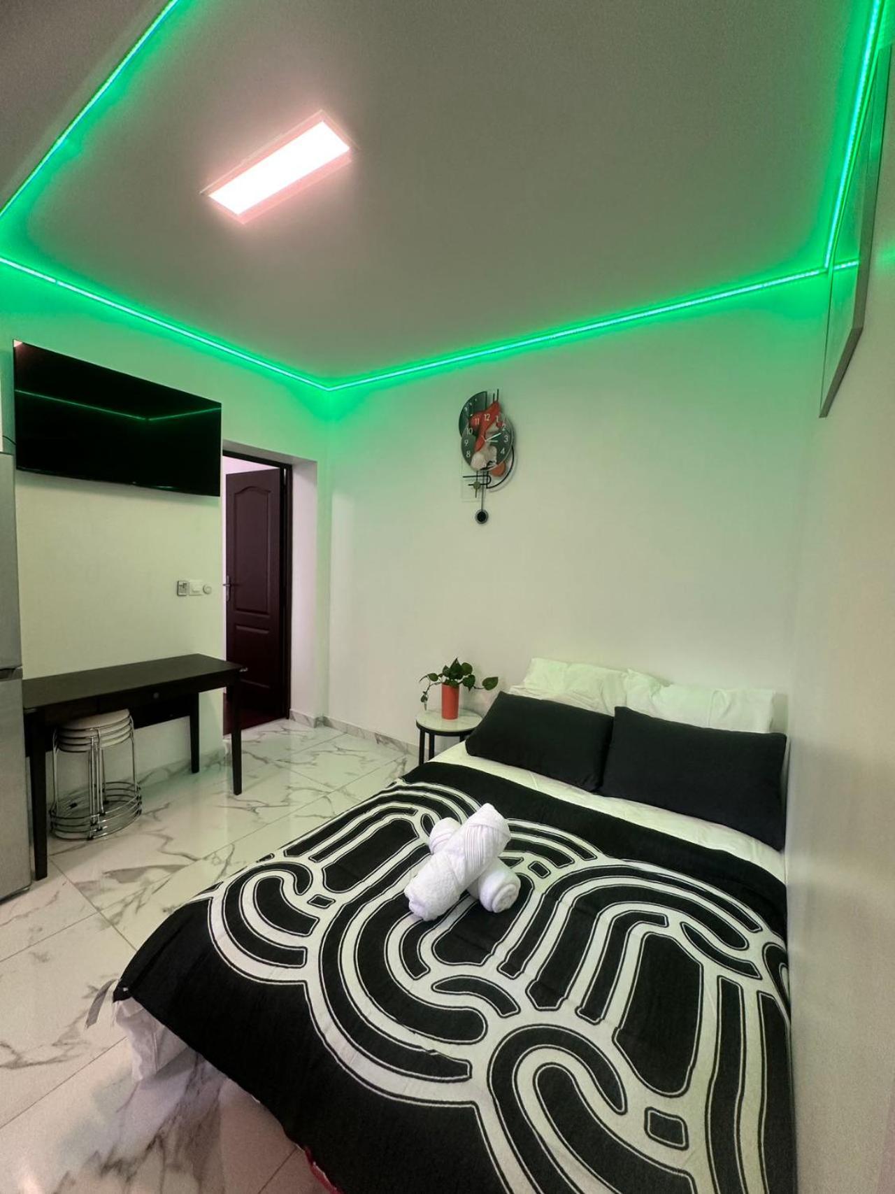Superbe Appartement Renove Au Coeur De La Capitale ปารีส ภายนอก รูปภาพ